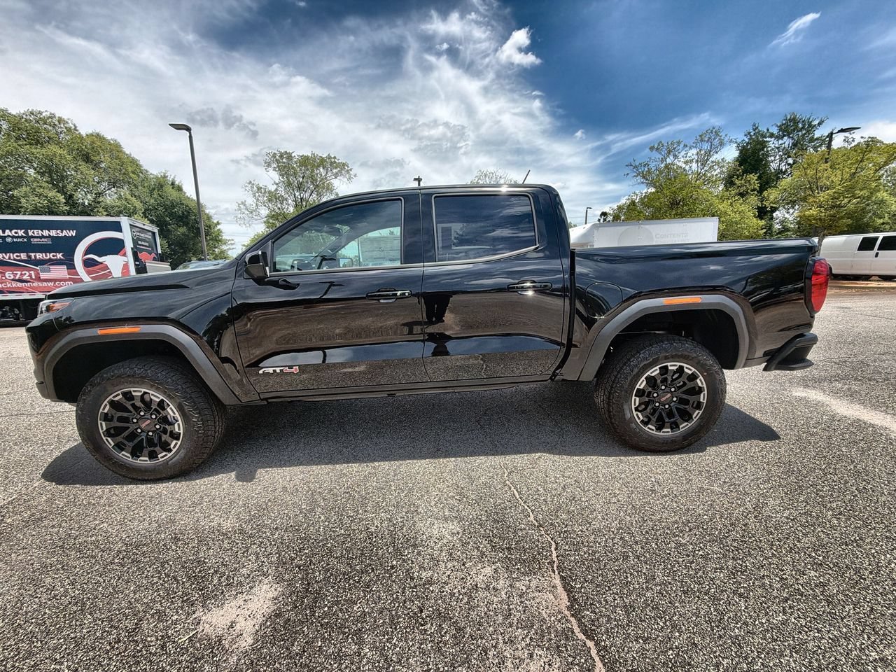 2026 GMC Canyon AT4 - Photo 5
