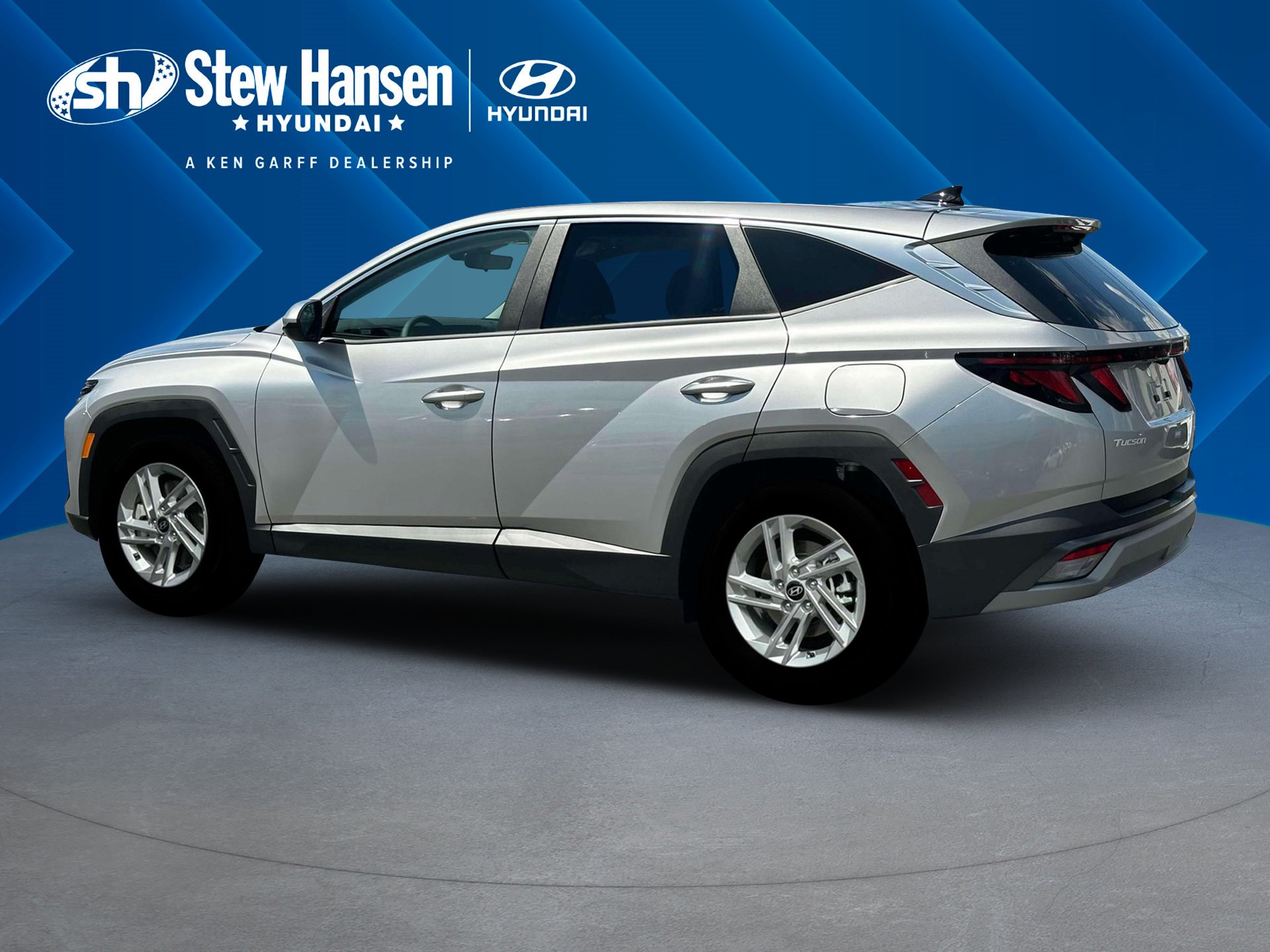 New 2026 Shimmering Silver Hyundai SE image 4