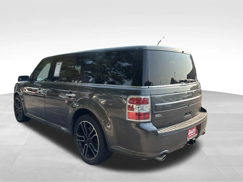 Used 2015 Black Ford SEL image 10