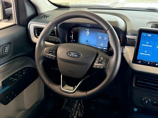 New 2025 Oxford White Ford XLT image 18