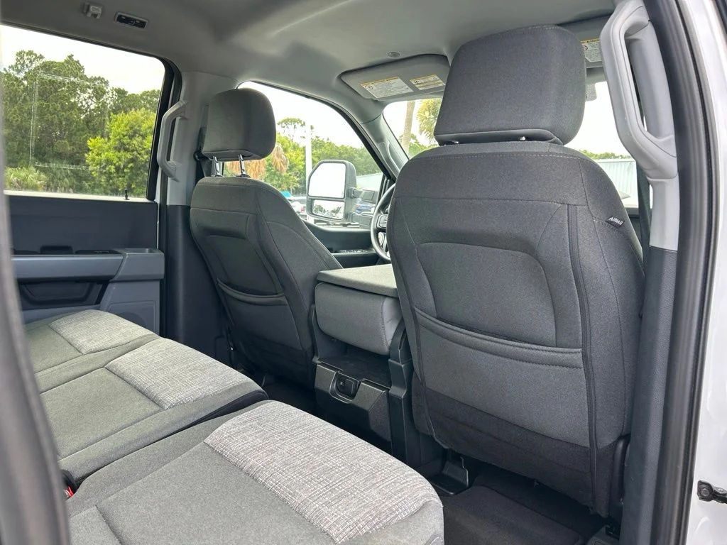 Used 2025 Oxford White Ford XLT image 43