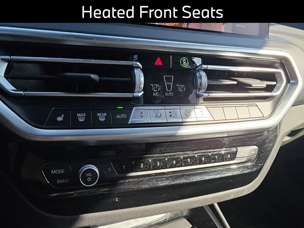 Used 2024 Black BMW xDrive30i image 17