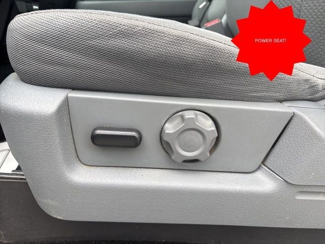 Used 2013 Oxford White Ford XLT image 14