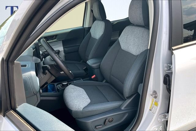 2025 Ford Maverick XLT - Photo 9