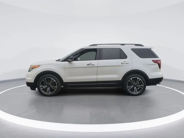 Used 2014 White Ford Sport image 5