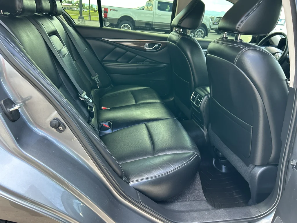 Used 2015 Graphite Shadow INFINITI Premium image 20