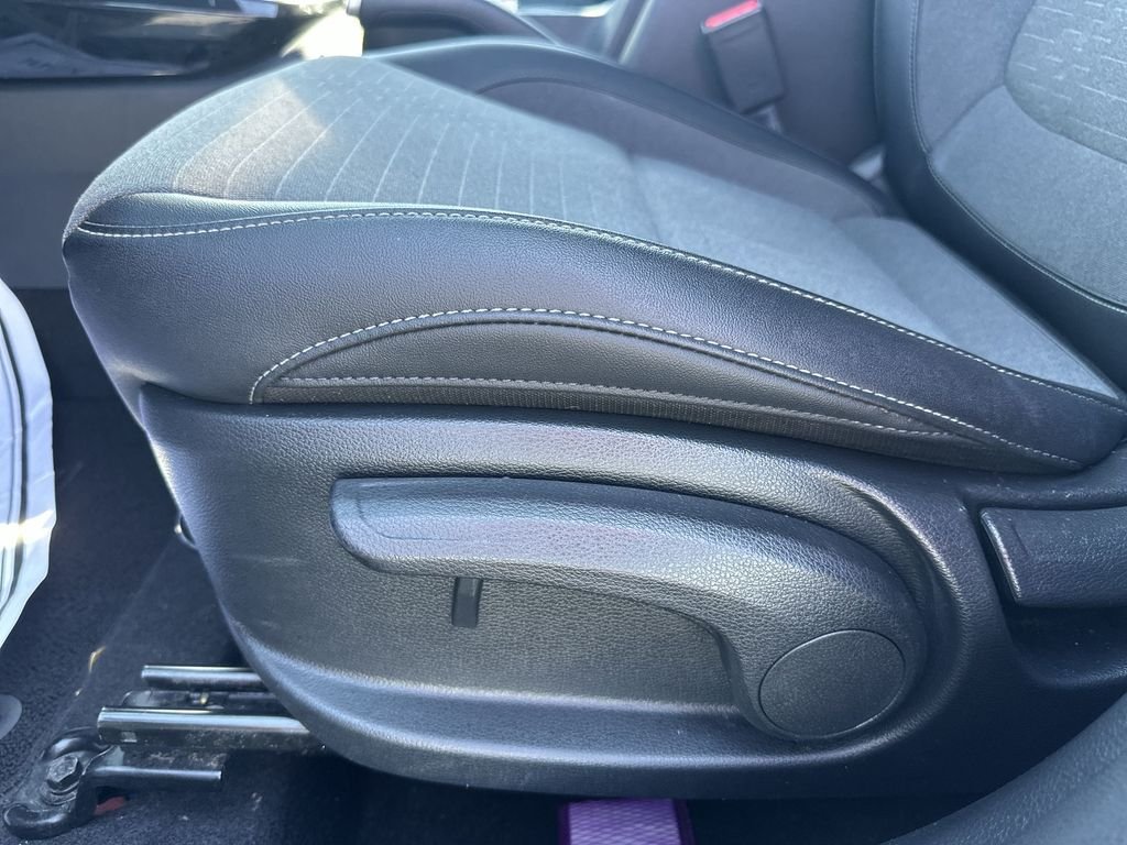 Used 2023 Orange Kia S image 18