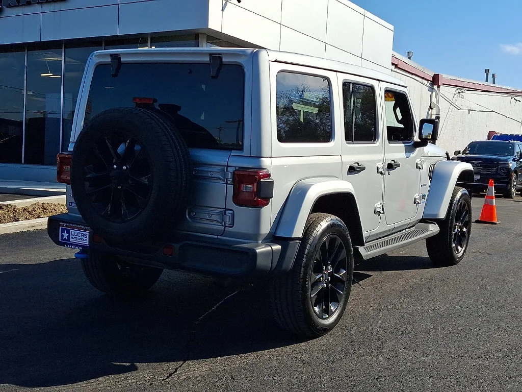 Used 2024 Silver Jeep Sahara 4xe image 11