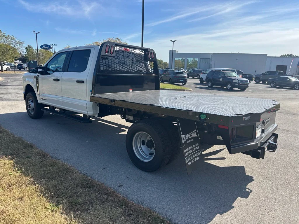 New 2026 Oxford White Ford F-350® XL image 5