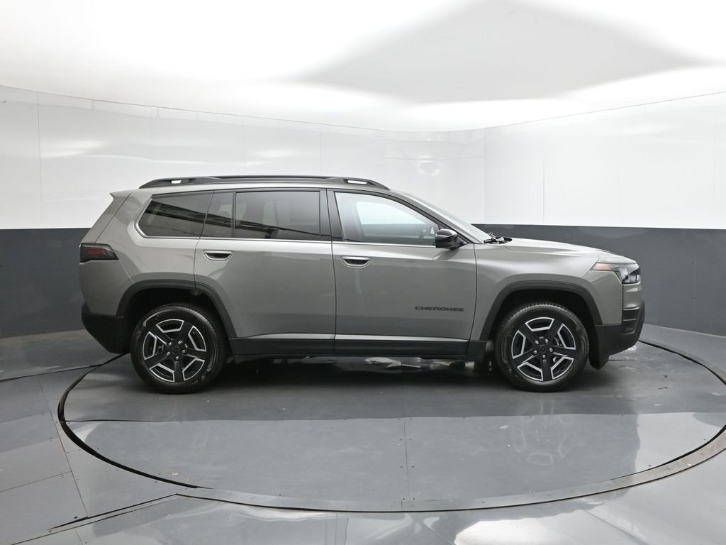 New 2026 Sting-Gray Clear-Coat Exterior Paint Jeep Limited image 11
