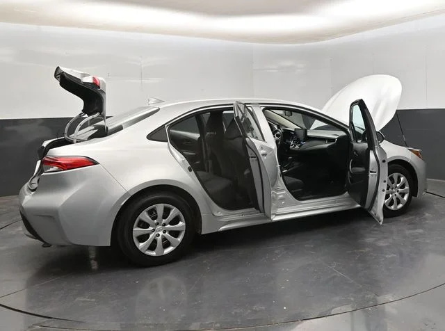 Used 2022 Silver Toyota LE image 35