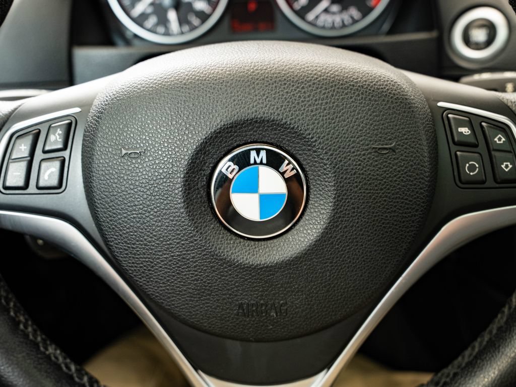 Used 2015 Glacier Silver Metallic BMW xDrive28i image 28