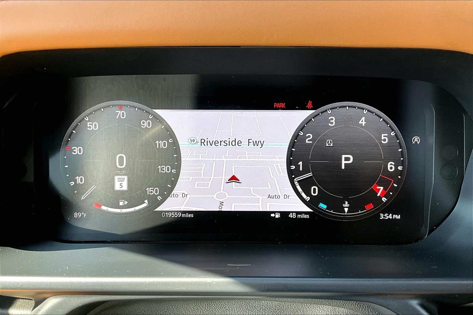 Used 2023 Gray Land Rover X-Dynamic SE image 19