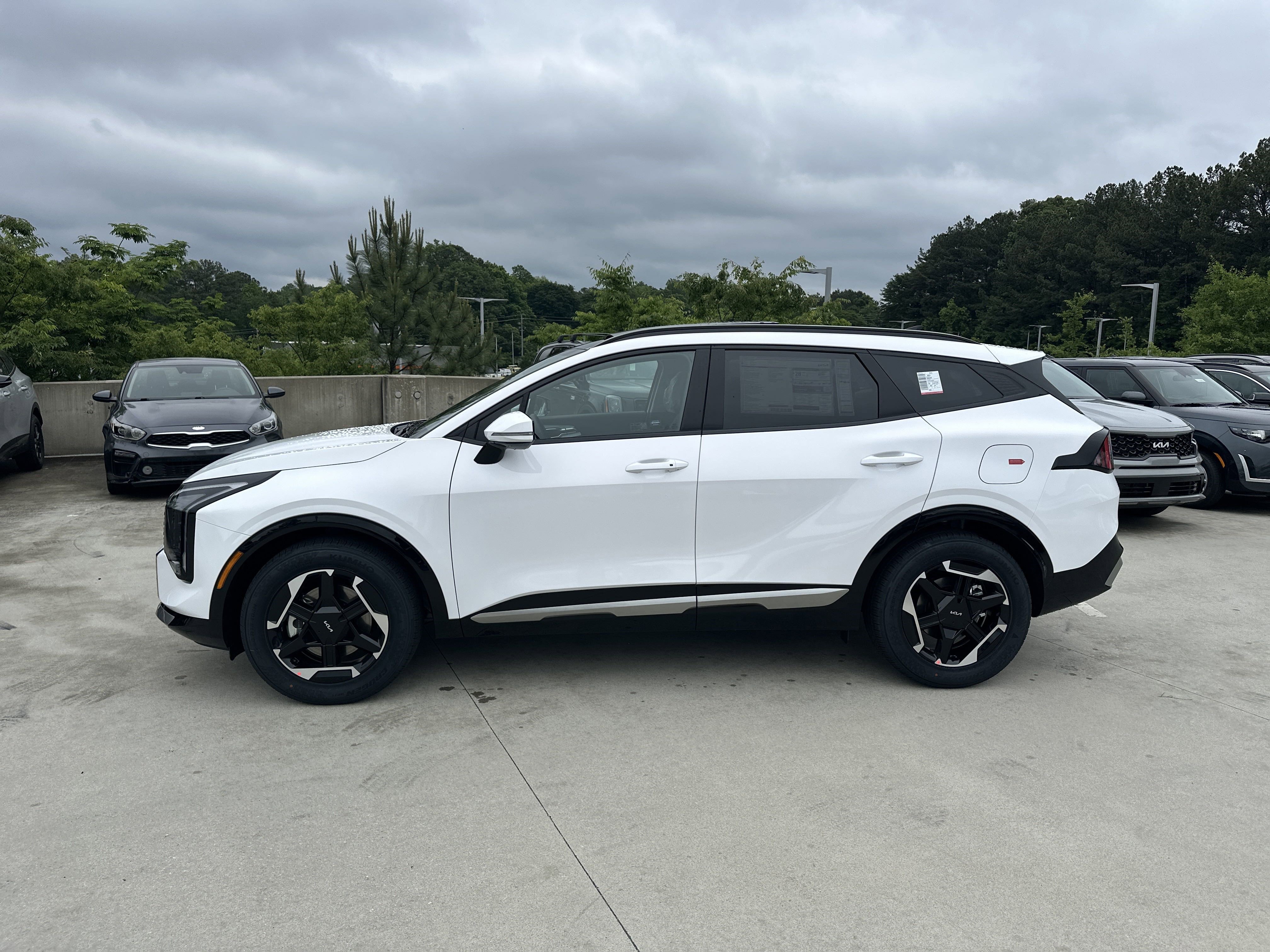 2026 Kia Sportage SX - Photo 9