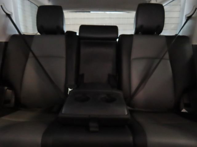 Used 2018 White Toyota SR5 Premium image 28