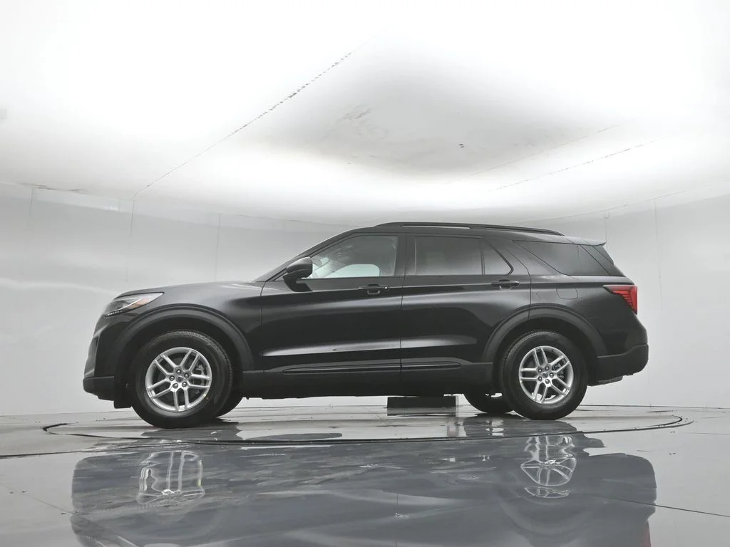 New 2026 Agate Black Metallic Ford Active image 52