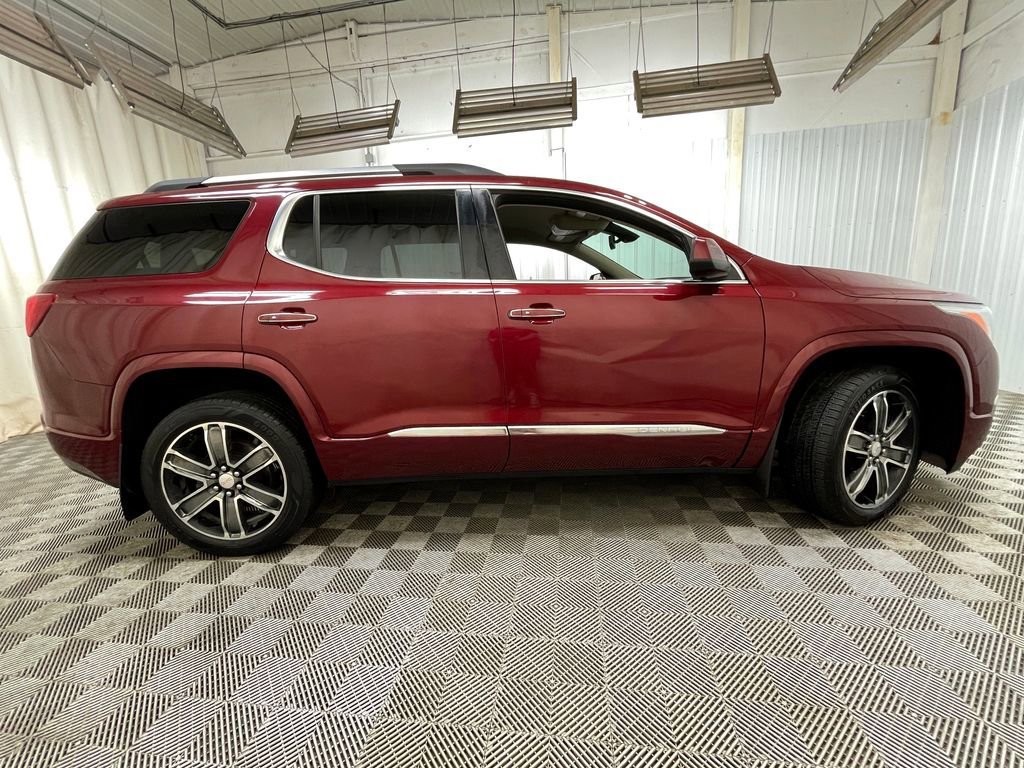2018 GMC Acadia Denali - Photo 26