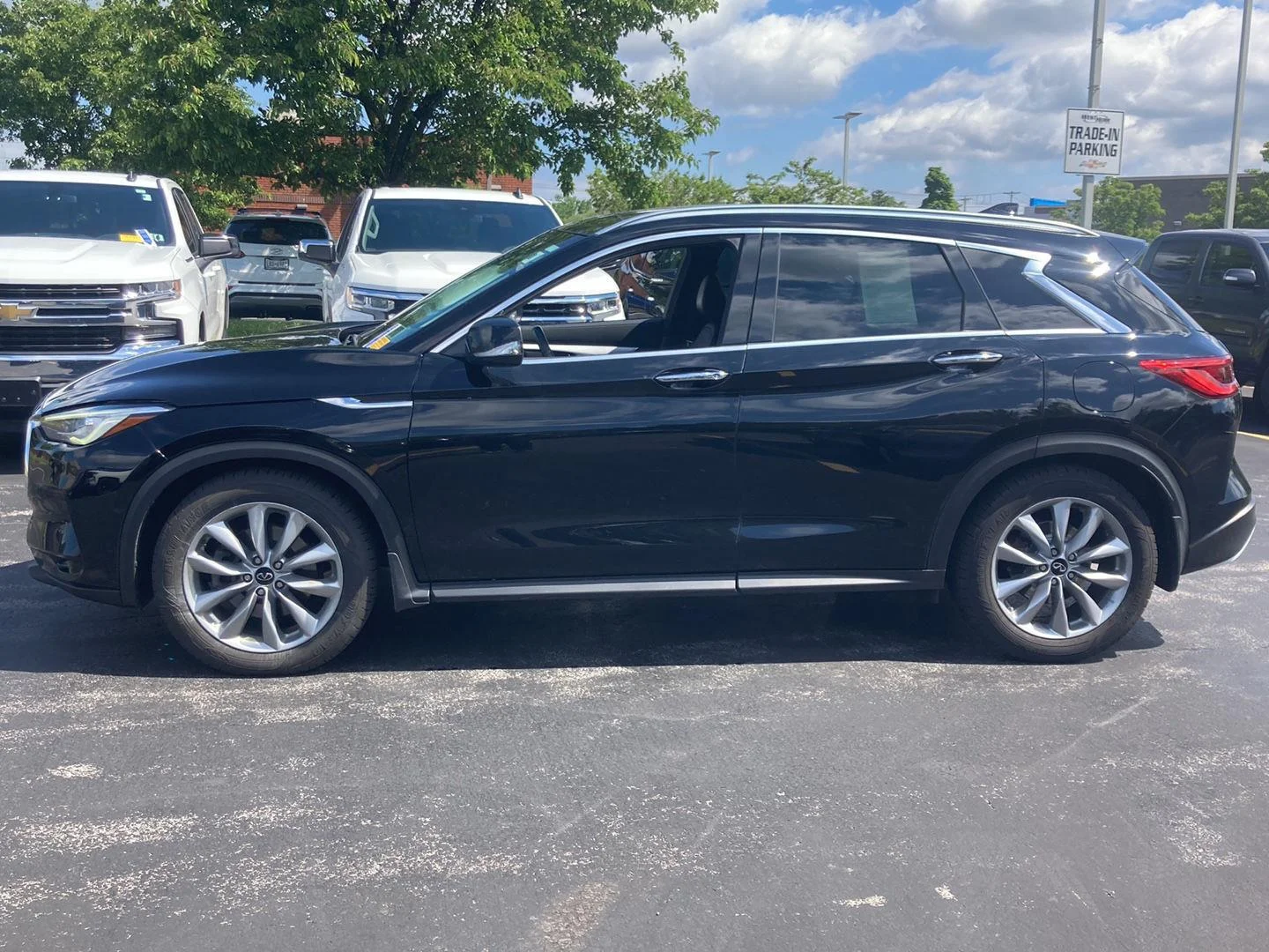 Used 2020 Black Obsidian INFINITI LUXE image 4
