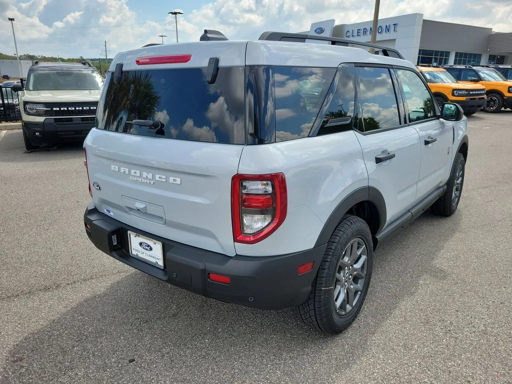 New 2026 Space White Metallic Ford Big Bend® image 5