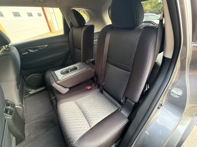 Used 2019 Gray Nissan SV image 17