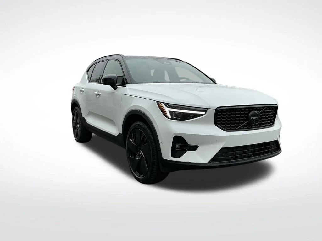 New 2026 Crystal White Volvo Ultra image 3