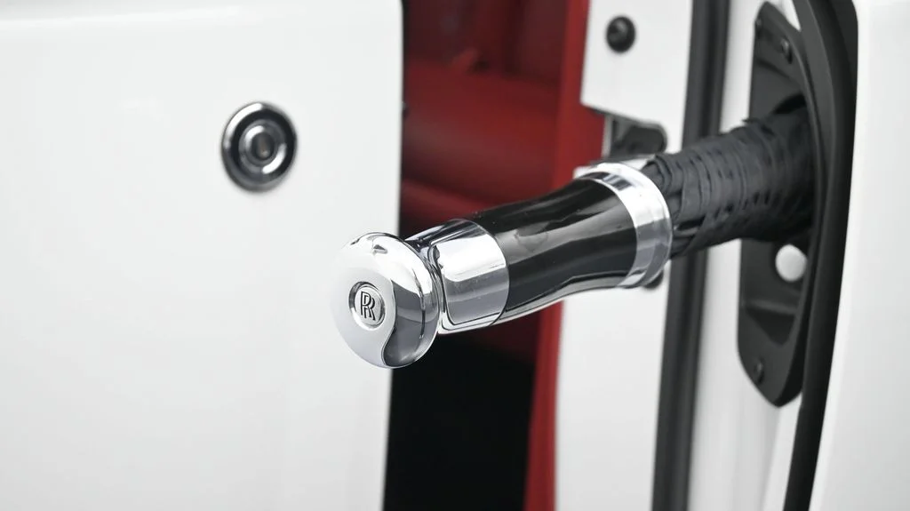 Certified Used 2021 White Rolls-Royce  image 6