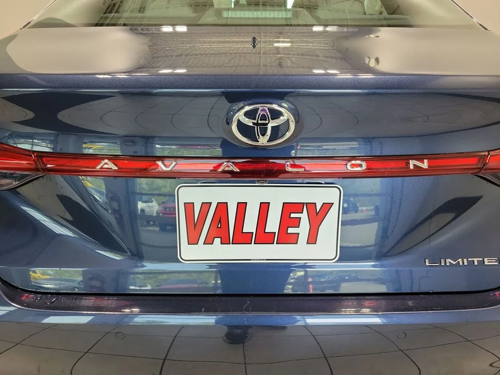 Certified Used 2019 Beige Toyota Limited image 13