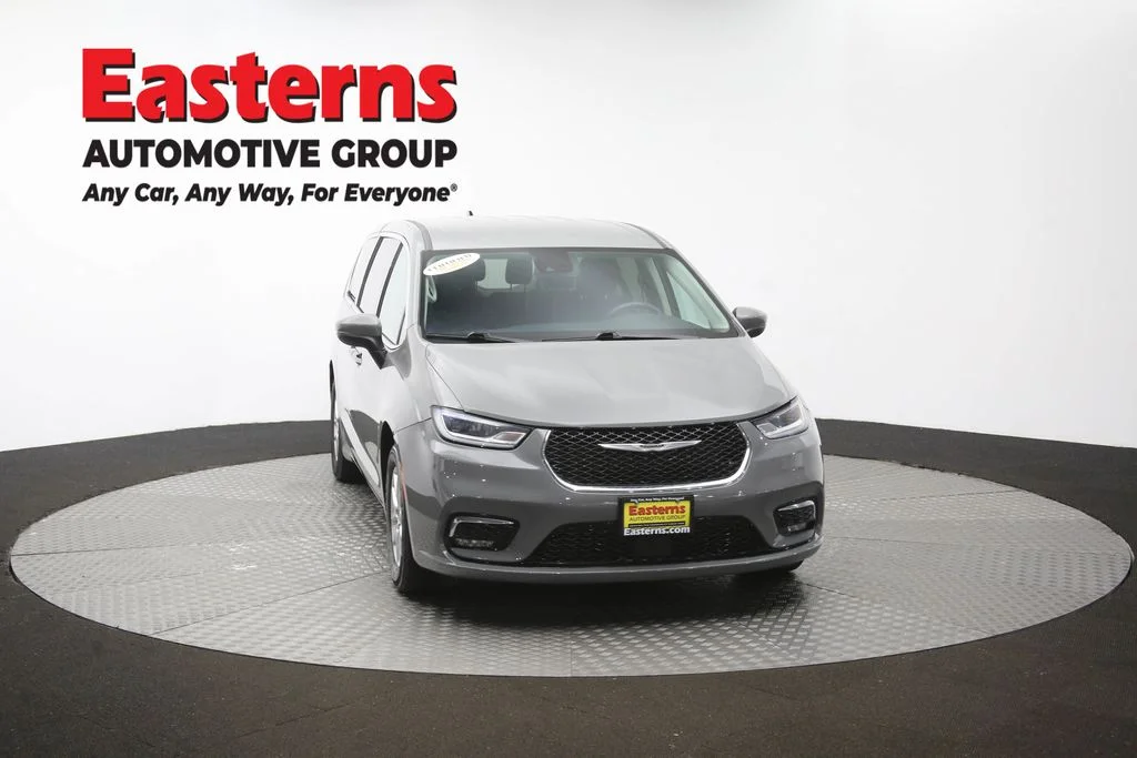 Used 2023 White Chrysler Touring L image 52