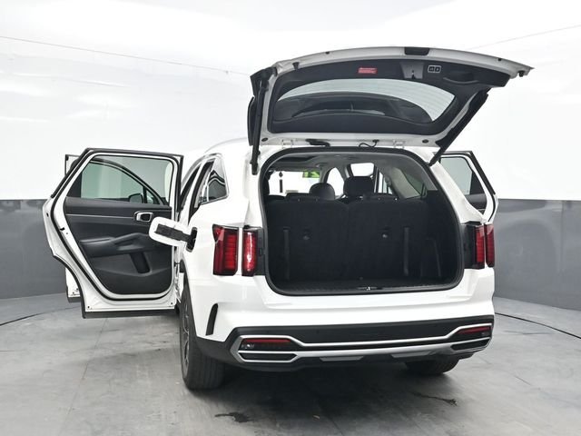 Used 2021 White Kia EX image 58
