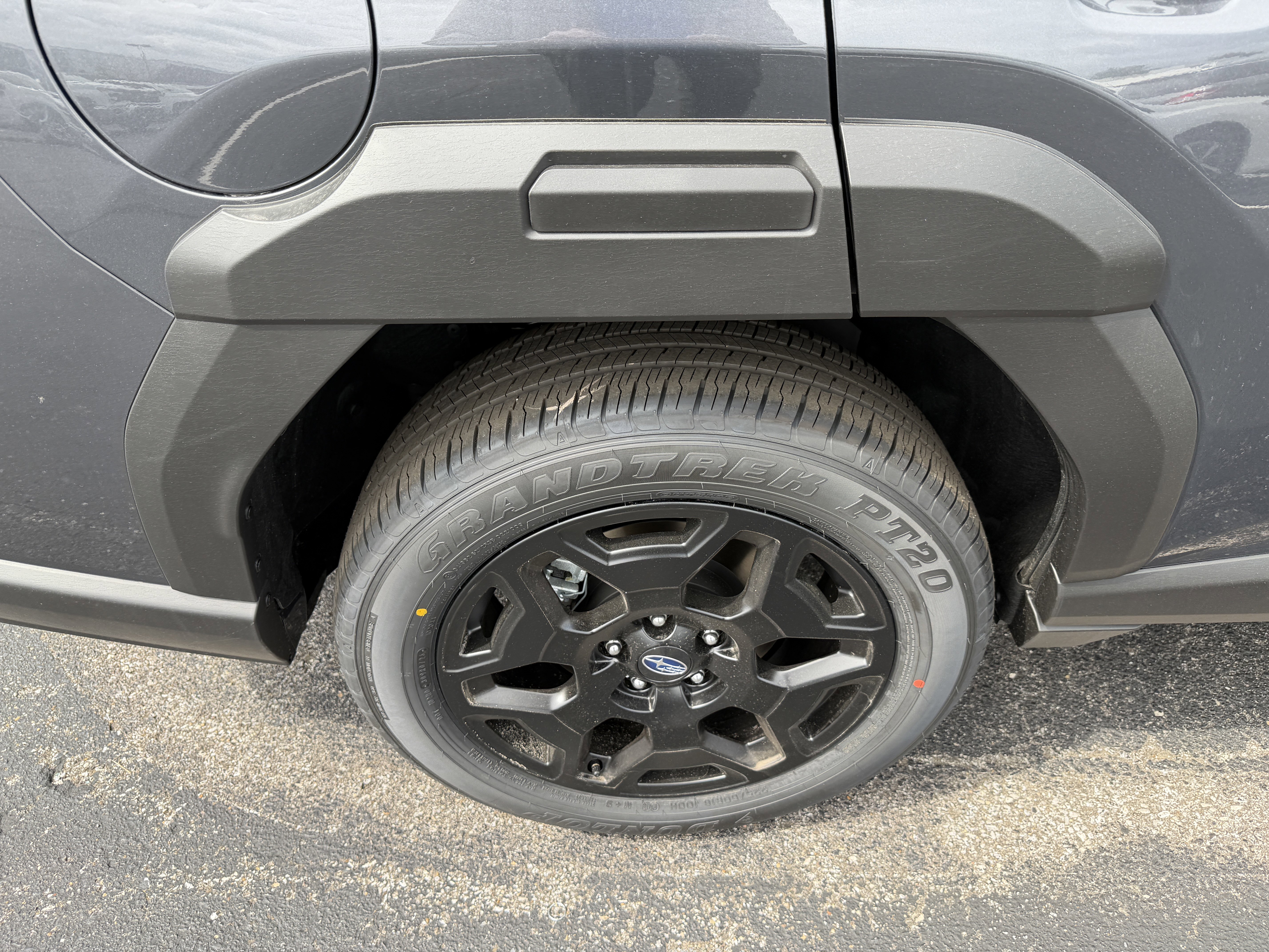 New 2026 MAGNETITE GRAY METALLIC Subaru Limited image 8