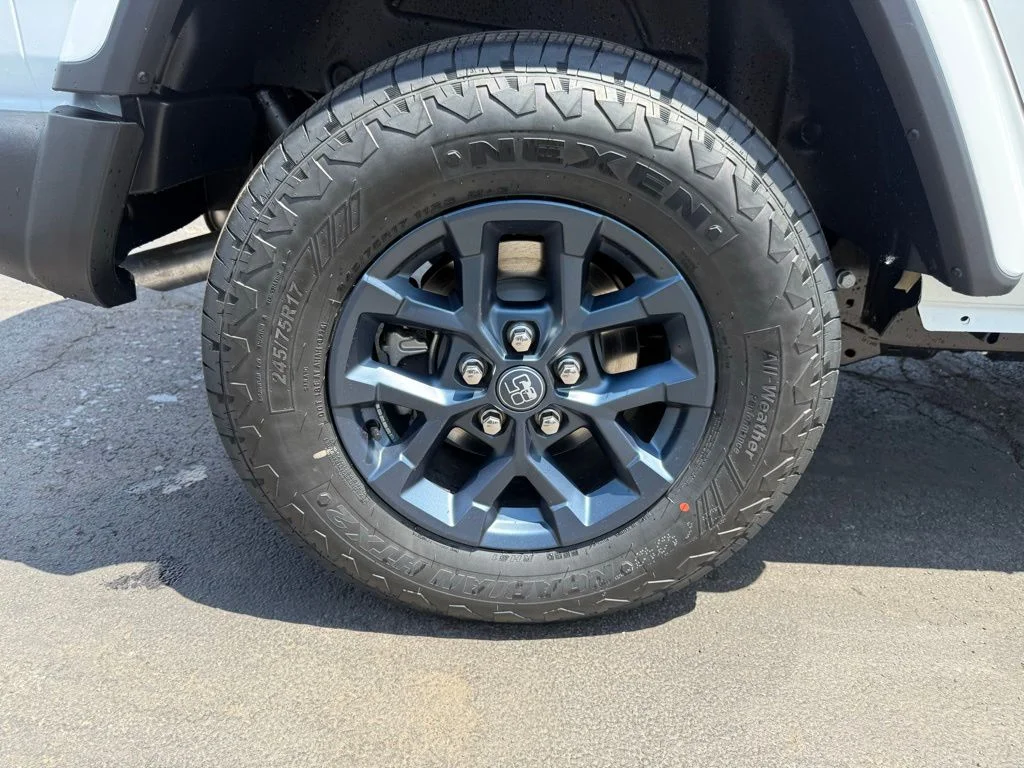 New 2026 Bright White Clear-Coat Exterior Paint Jeep 85th Anniversary Edition image 52