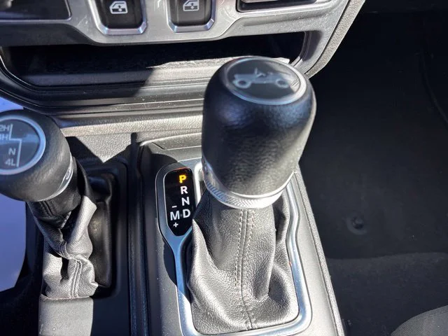 Used 2019 Gray Jeep Sport S image 19