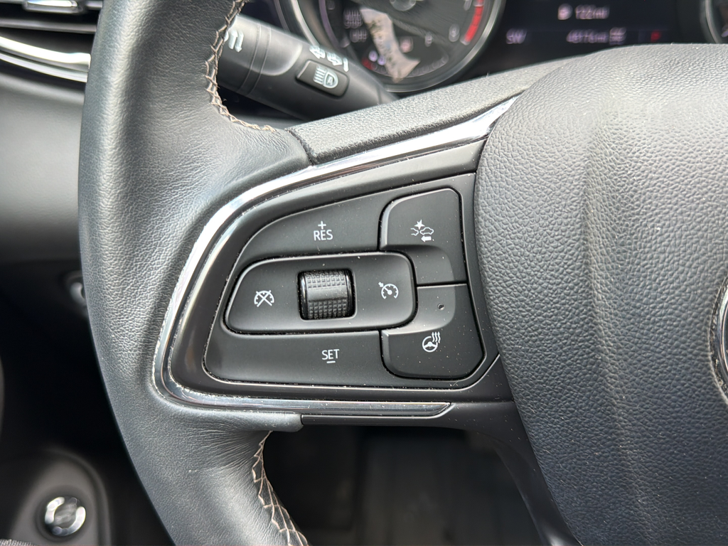 Used 2023 Red Buick Essence image 35