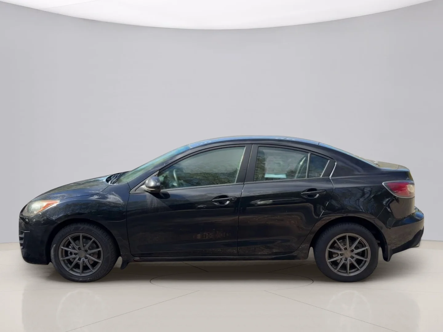 Used 2010 Black Mazda I TOURING image 2