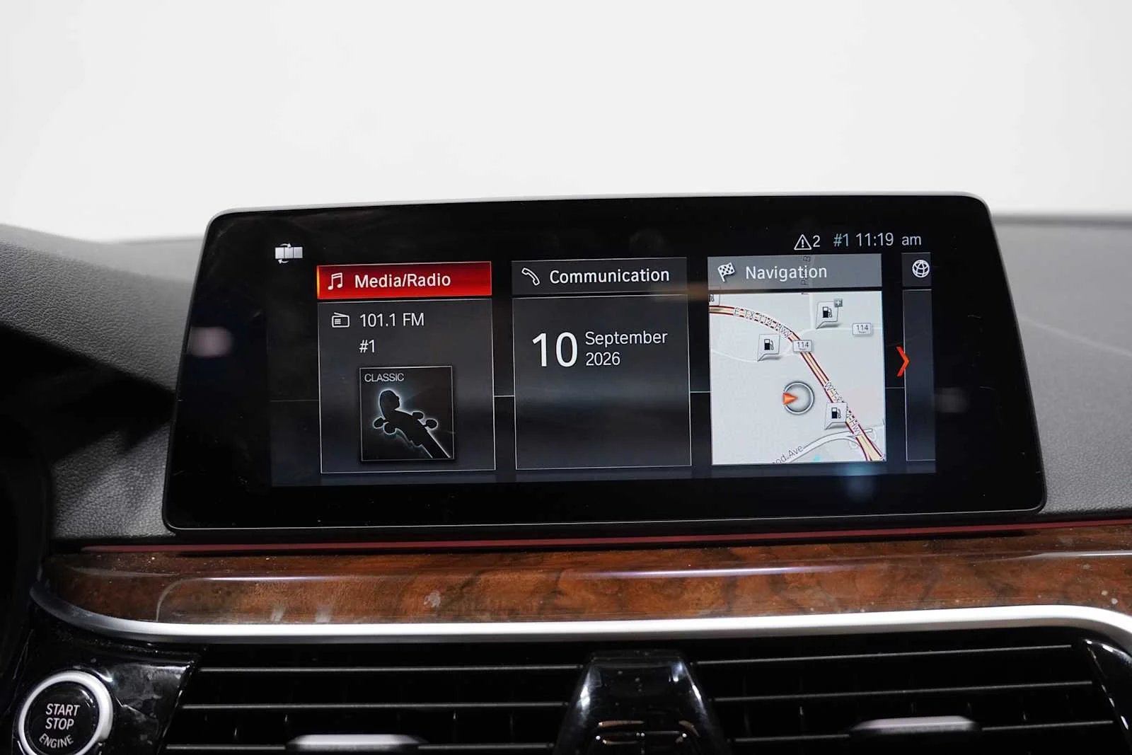 Used 2019 Black Sapphire Metallic BMW 530i image 15