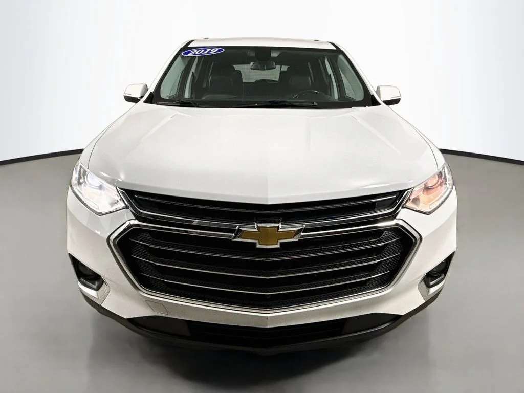 Used 2019 Summit White Chevrolet LT Leather image 8