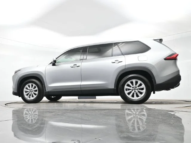 Used 2024 Celestial Silver Toyota XLE image 29
