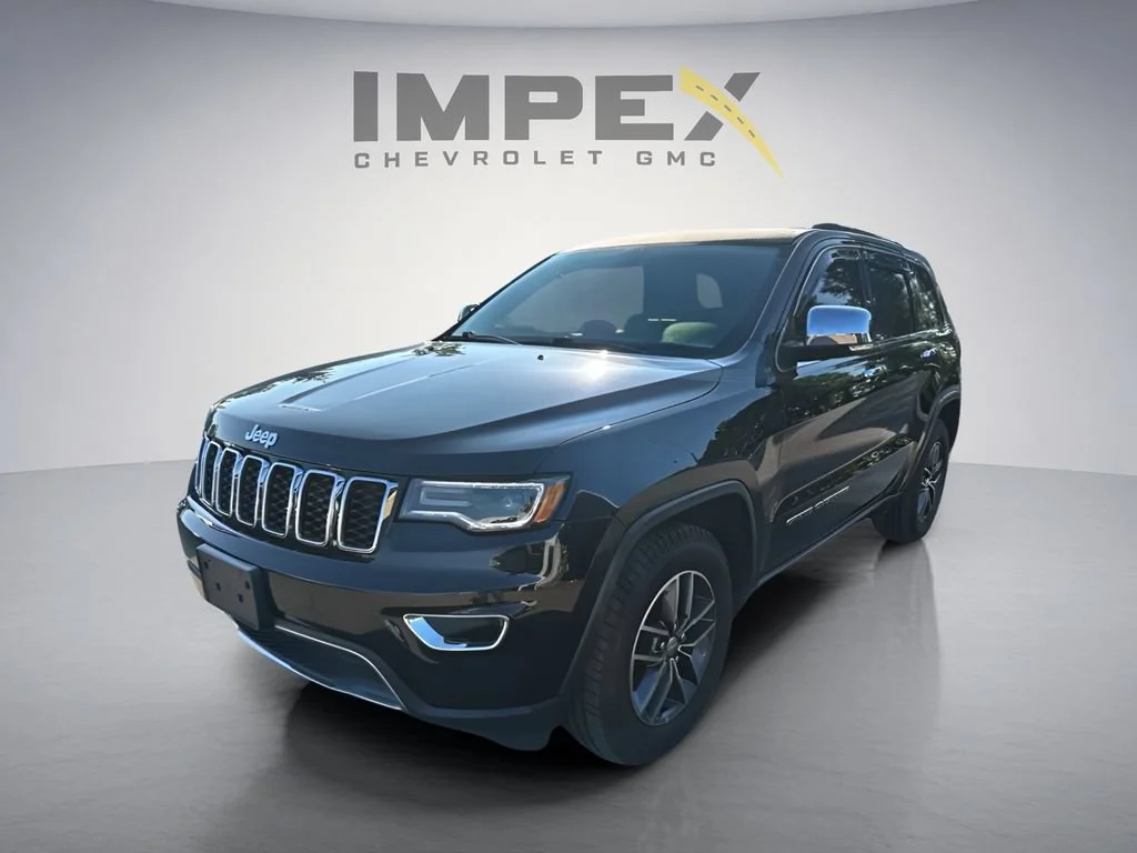 Used 2018  Jeep Limited image 1