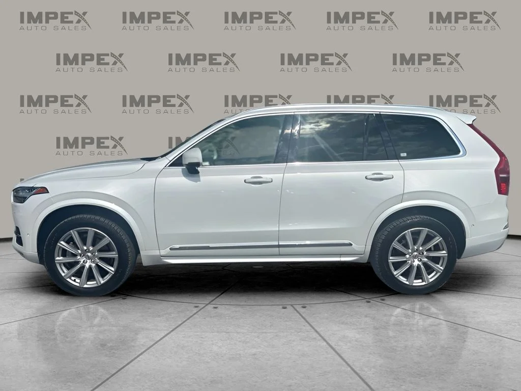 Used 2017 White Volvo T6 Inscription image 2