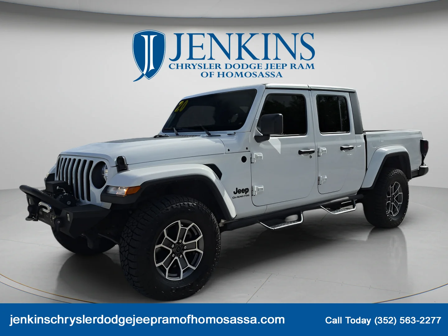 Used 2020 Bright White Clearcoat Jeep Altitude image 10