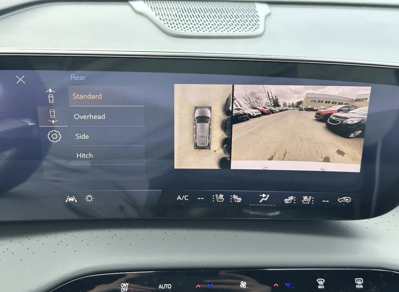 New 2026 Iridescent White Tricoat Buick Avenir image 15