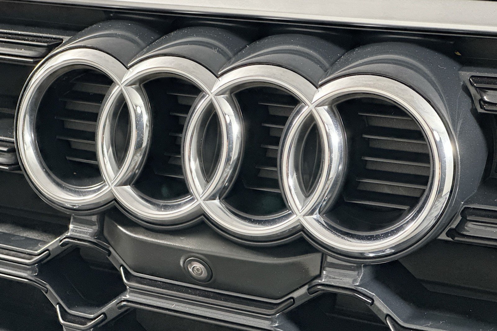 Used 2023 Daytona Gray Pearl Effect Audi S line Premium Plus image 15