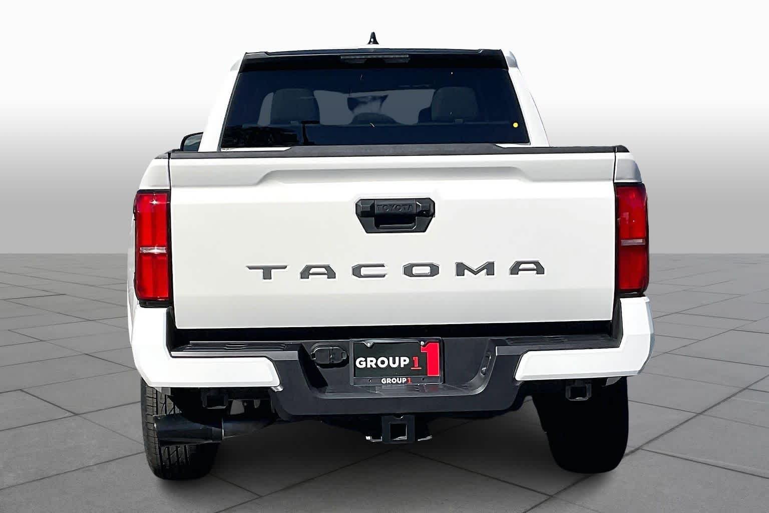 Used 2026 Ice Cap Toyota SR5 image 4
