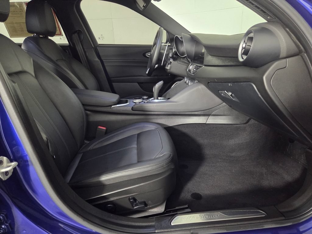 2022 Alfa Romeo Giulia Base - Photo 31