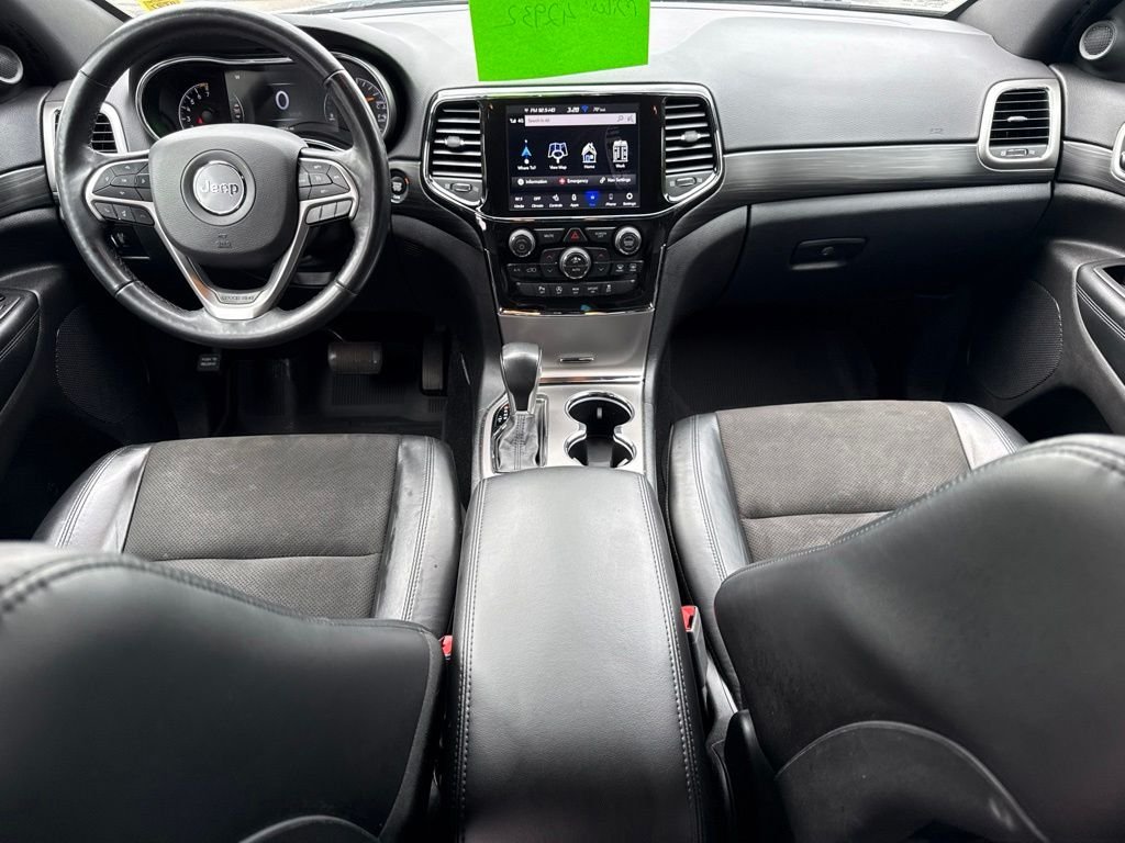 Used 2021 White Jeep Laredo X image 18