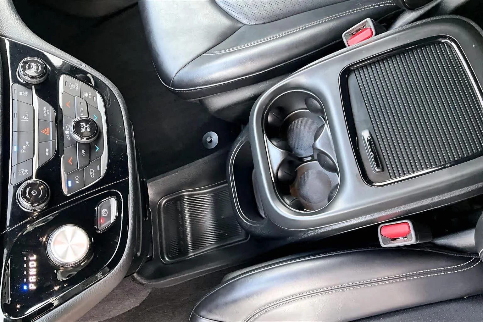 2023 Chrysler Pacifica Touring L - Photo 27