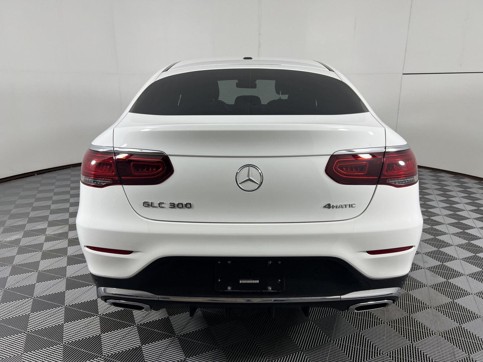 Used 2023 Polar White Mercedes-Benz GLC 300 image 10