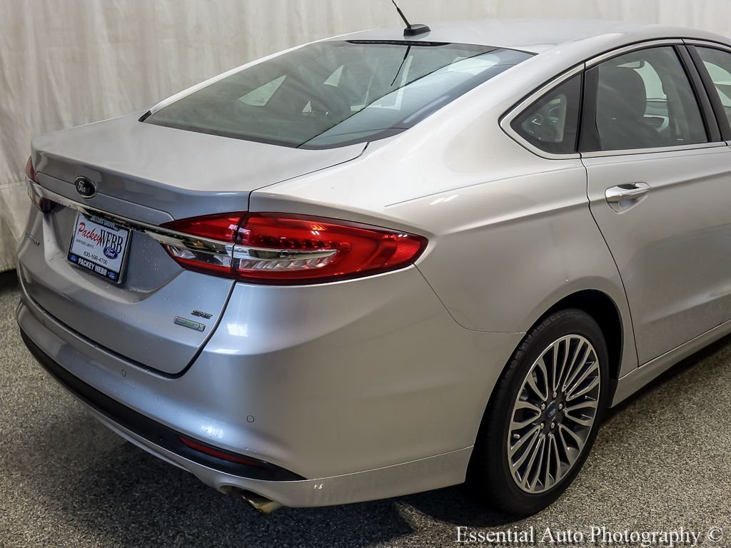Used 2018 Ingot Silver Ford SE image 7