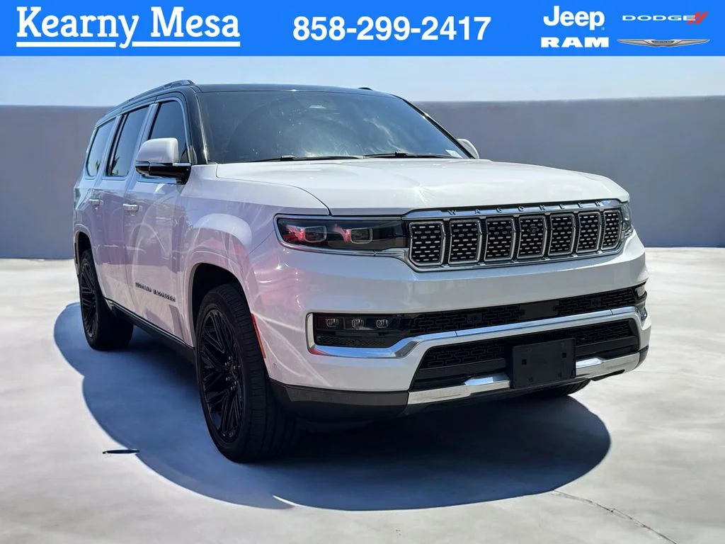 2022 Jeep Grand Wagoneer Series I 4WD's photo