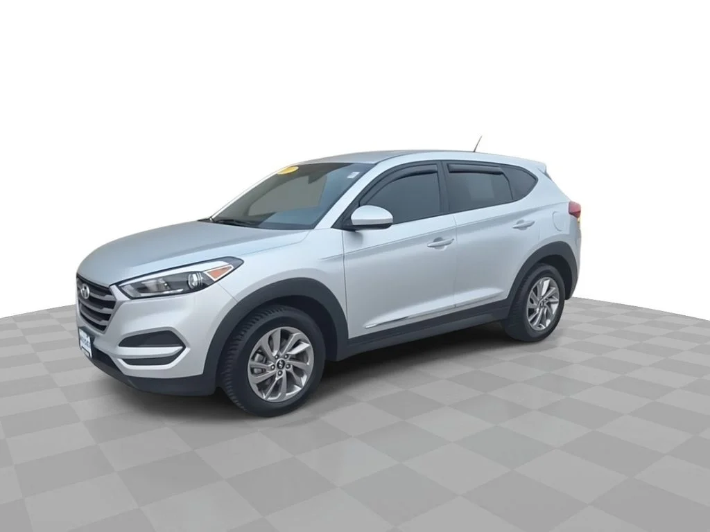Certified Used 2017 Silver Hyundai SE image 4